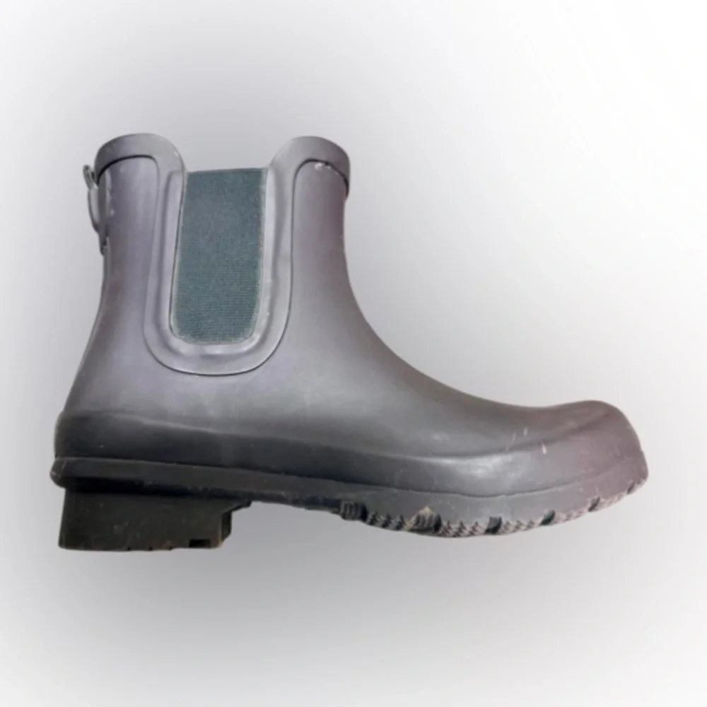 Roma Women's Chelsea Rain Boots Size 6 Matte Eggplant